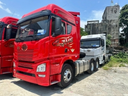 Xe đầu kéo Faw 2 cầu JH6 động cơ Weichai công suất 430HP 2026