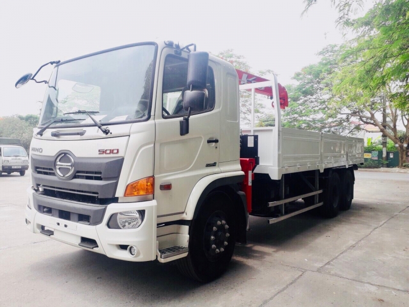 Xe cẩu tự hành 7 tấn Hino FL