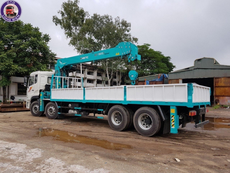 Xe Dongfeng gắn cẩu tự hành 12 tấn HKTC