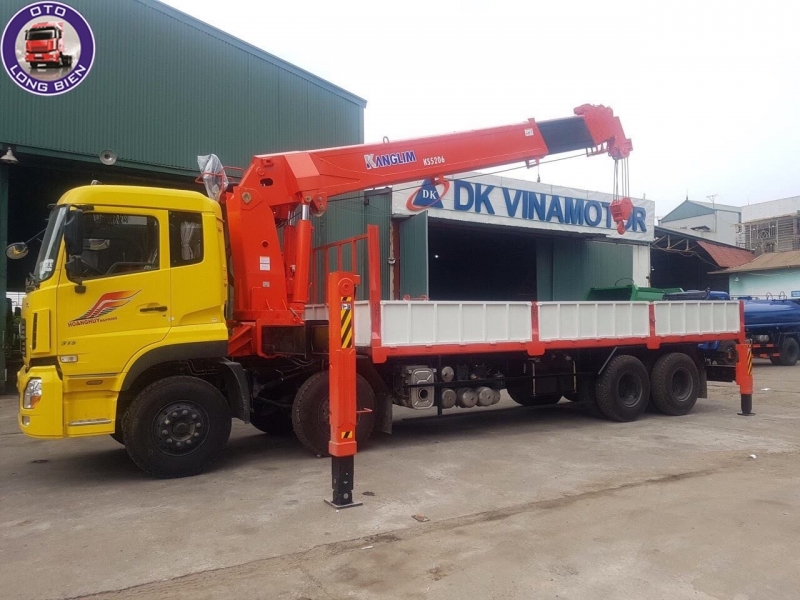 Xe tải gắn cẩu tự hành 15 tấn Dongfeng mới 2023