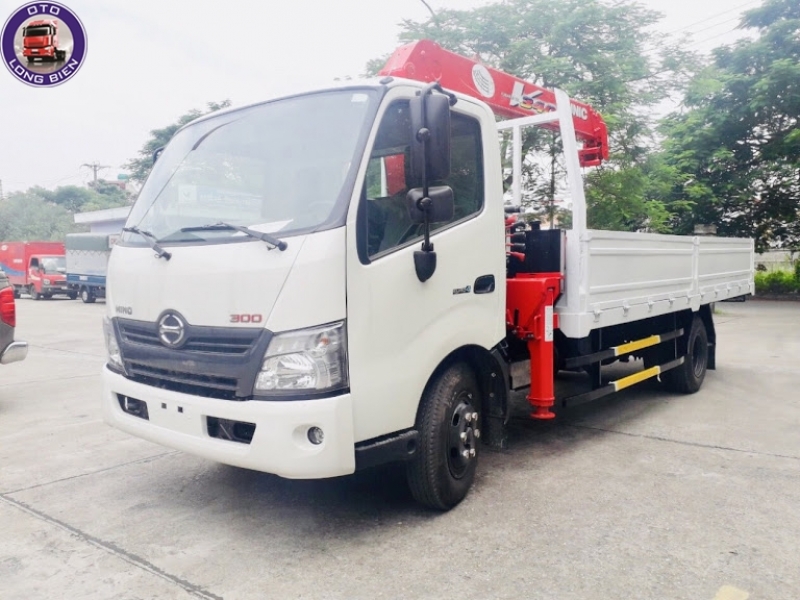 Xe tải gắn cẩu tự hành 3 tấn Hino XZU 2022