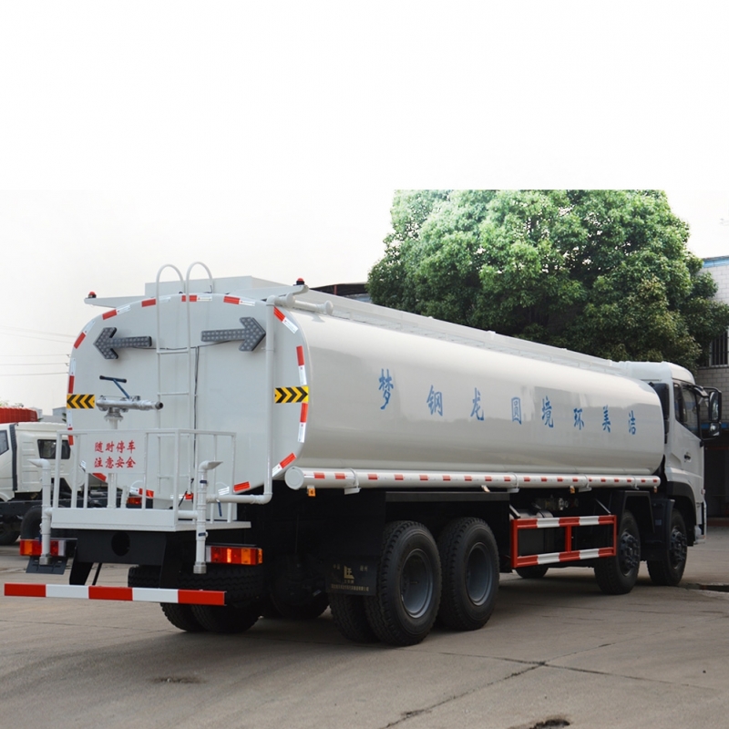 Xe phun nước rửa đường Dongfeng 17m3- 20m3