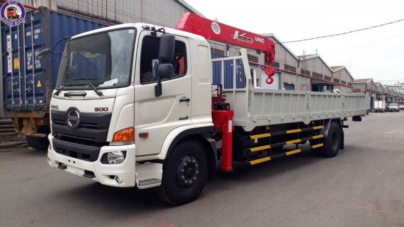 Xe tải gắn cẩu Unic 5 tấn Hino FG